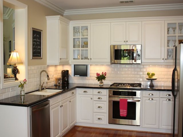 23 White  Cabinets With Dark Countertops Backsplash Ideas