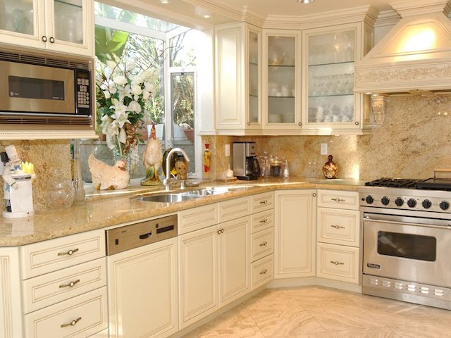 Cream Kitchen Cabinets With Granite, White Quartz Countertops With Cream Cabinets