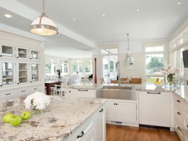 White Kitchen Cabinets With Granite Countertops